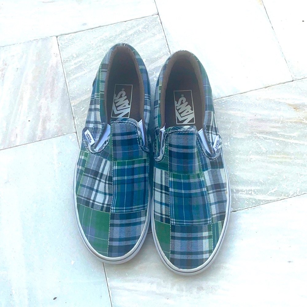 Women’s Vans Plaid Sneakers Size 8.0 women’s or 6.5 men’s
